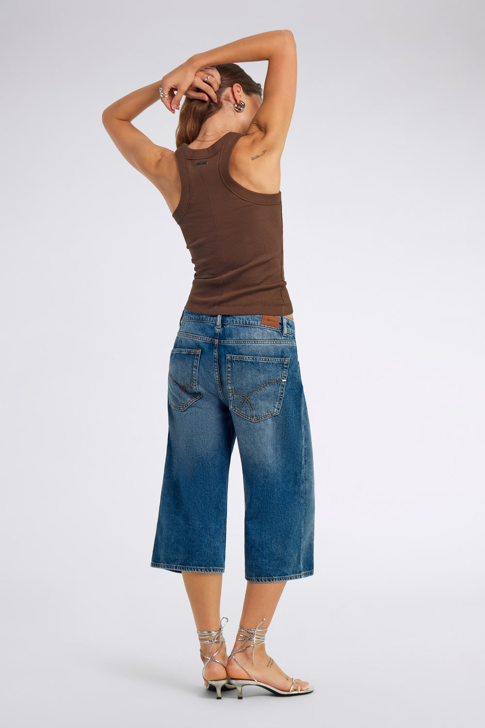 AMY JORTS 68MD - Women's straight fit Bermuda shorts - secondary image