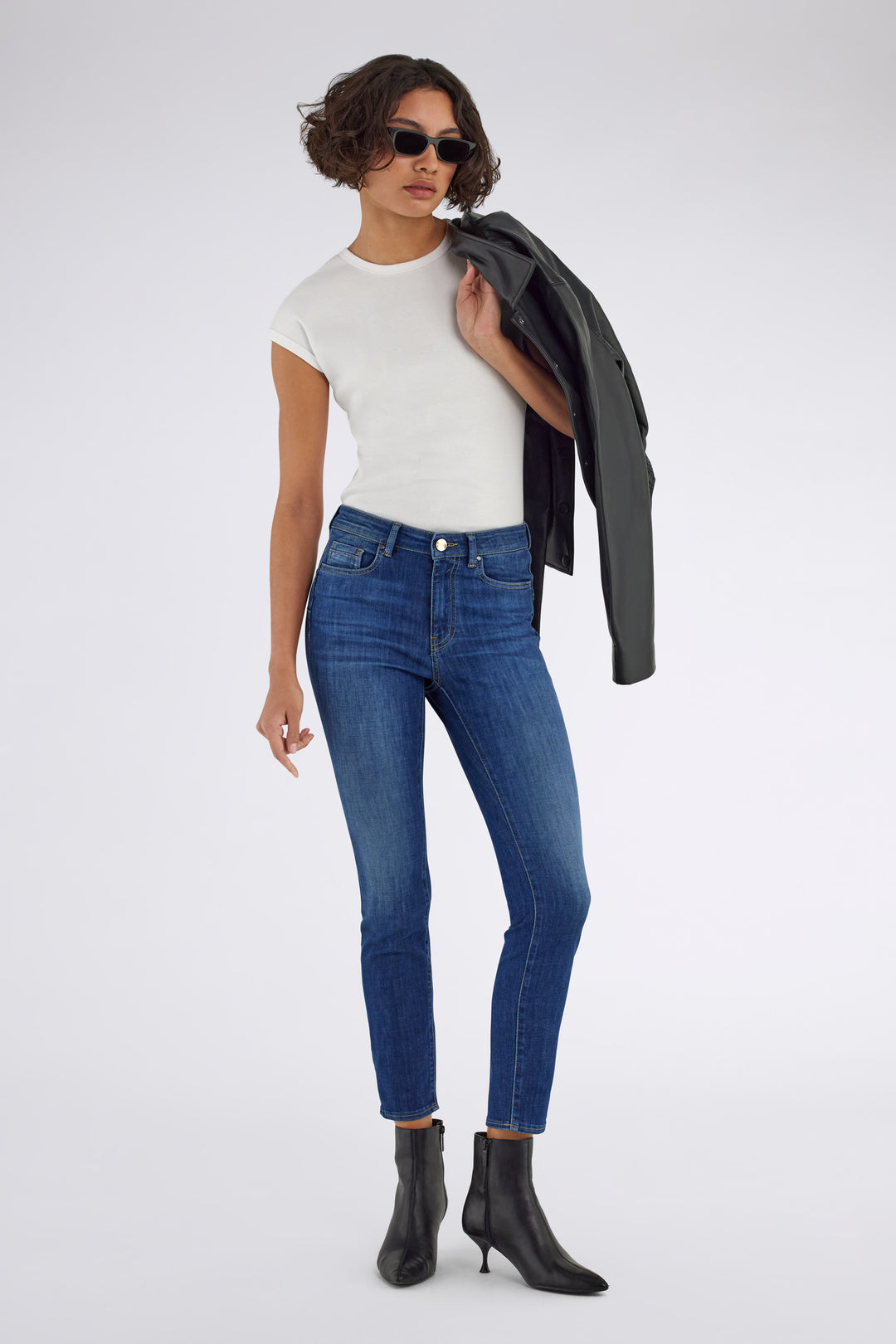 HANIS CREW NECK 0001